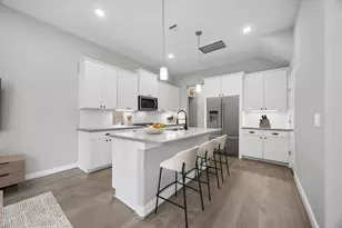 5211 Amber Sunrise Dr, Houston, TX 77018 - Photo 8