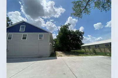 5301 Collingsworth Street #10, Houston, TX 77026 - Photo 2