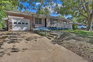 1703 S Day St, Brenham, TX 77833 - Photo 38