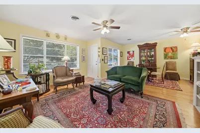 1703 S Day Street, Brenham, TX 77833 - Photo 2