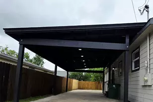 9713 Yuma St, Houston, TX 77029 - Photo 16