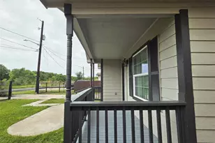 9713 Yuma St, Houston, TX 77029 - Photo 2