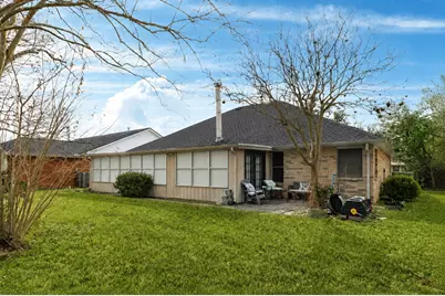 2819 S Peach Hollow Circle, Pearland, TX 77584 - Photo 20