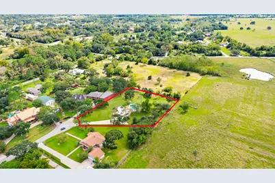 4003 Country Trails Street, Alvin, TX 77511 - Photo 2