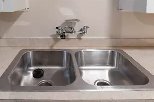 405 W Clay St, Houston, TX 77019 - Photo 10