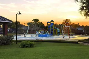 11815 Canyon Mills Dr, Houston, TX 77095 - Photo 28