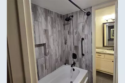 856 Wax Myrtle Lane, Houston, TX 77079 - Photo 14