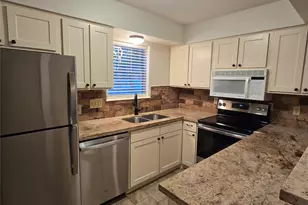 856 Wax Myrtle Ln, Houston, TX 77079 - Photo 6