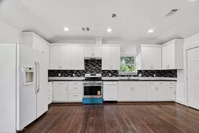 7030 Sidney Street, Houston, TX 77021 - Photo 10