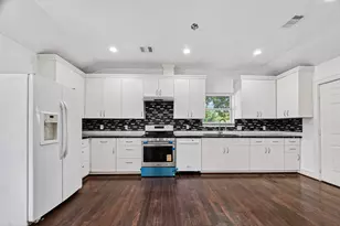 7030 Sidney St, Houston, TX 77021 - Photo 10