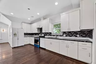 7030 Sidney St, Houston, TX 77021 - Photo 12