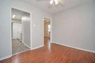 2718 Wroxton Rd, West University Place, TX 77005 - Photo 16