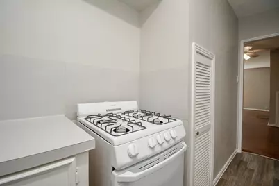 2718 Wroxton Road #1, West University Place, TX 77005 - Photo 24