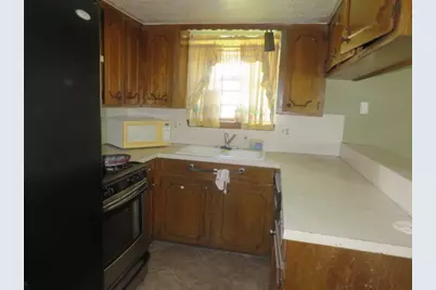 8811 Burford Lane, Houston, TX 77088 - Photo 10