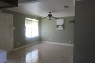 8811 Burford Ln, Houston, TX 77088 - Photo 6