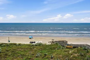 6649 Seacomber Dr, Port Aransas, TX 78373 - Photo 4