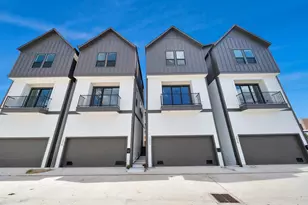 2428 Ella Blvd, Houston, TX 77008 - Photo 2