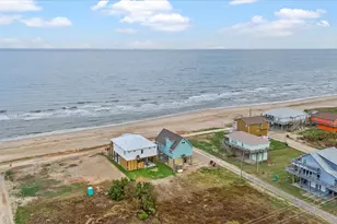 986 Peachtree, Gilchrist, TX 77617 - Photo 36