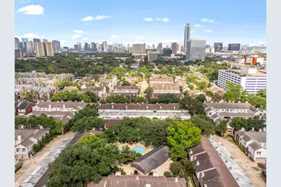 2428 Bering Drive #2428, Houston, TX 77057 - Photo 4