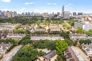 2428 Bering Dr, Houston, TX 77057 - Photo 4