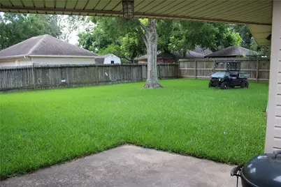 1704 Falcon Ridge Boulevard, Friendswood, TX 77546 - Photo 8
