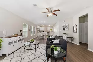 815 Jefferson Ave, Cleveland, TX 77327 - Photo 10