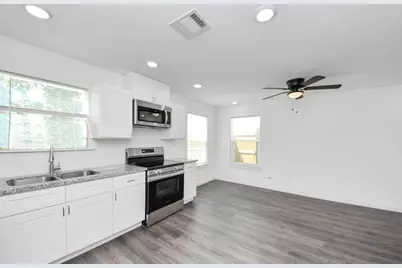 8125 Laura Koppe Road #B, Houston, TX 77028 - Photo 4