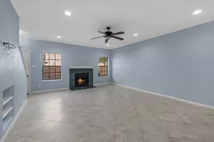 9800 Pagewood Ln, Houston, TX 77042 - Photo 1