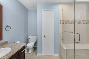 9800 Pagewood Ln, Houston, TX 77042 - Photo 16