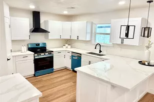 3726 Heatherbrook Dr, Houston, TX 77045 - Photo 1