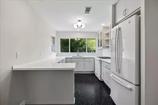 4030 McDermed Dr, Houston, TX 77025 - Photo 8