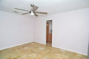 1716 Dolphin Dr, Seabrook, TX 77586 - Photo 10