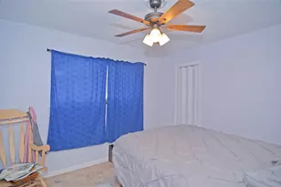 1716 Dolphin Dr, Seabrook, TX 77586 - Photo 12