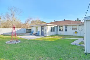 1716 Dolphin Dr, Seabrook, TX 77586 - Photo 20