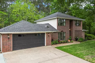 1415 River Oaks Dr, Huntsville, TX 77340 - Photo 1