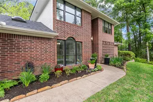 1415 River Oaks Dr, Huntsville, TX 77340 - Photo 2