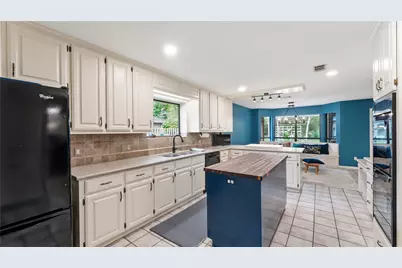 1415 River Oaks Drive, Huntsville, TX 77340 - Photo 8