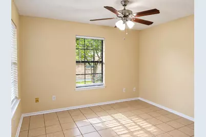 1203 W Jefferson Street, Brenham, TX 77833 - Photo 4