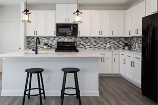 320 New Hampshire St, Houston, TX 77029 - Photo 4