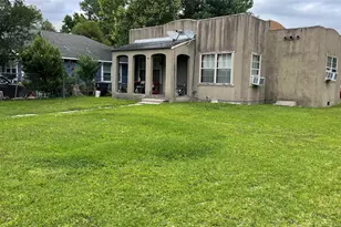 4002 Beggs St, Houston, TX 77009 - Photo 2
