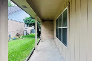 902 Hidden Canyon Rd, Katy, TX 77450 - Photo 4