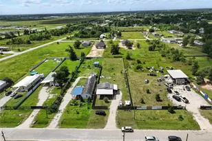 89 County Rd 3572, Cleveland, TX 77327 - Photo 4