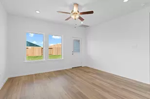 9019 Rose Water, Iowa Colony, TX 77583 - Photo 22