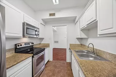 2255 Braeswood Park Drive #255, Houston, TX 77030 - Photo 8