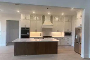 7702 Unicorn Clubtail Ct, Fulshear, TX 77441 - Photo 2