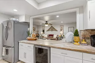 640 S Ripple Creek Dr, Houston, TX 77057 - Photo 8