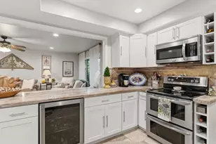 640 S Ripple Creek Dr, Houston, TX 77057 - Photo 12