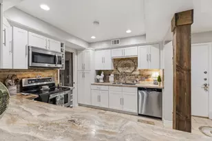 640 S Ripple Creek Dr, Houston, TX 77057 - Photo 10