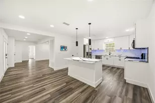 1530 15th Ave N, Texas City, TX 77590 - Photo 10