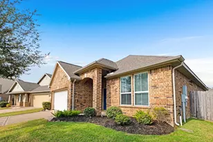 3058 Winterberry Ln, League City, TX 77539 - Photo 1